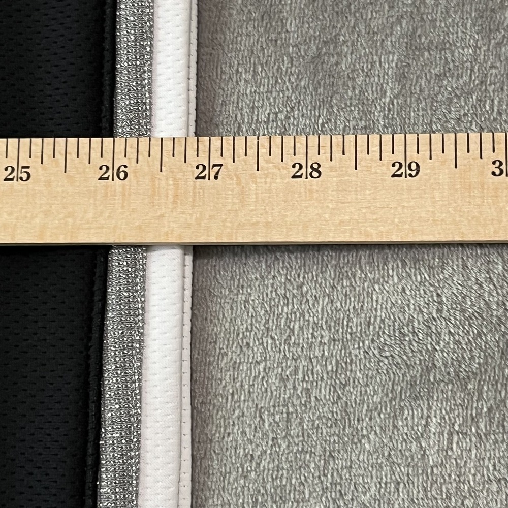 Los Angeles Kings Jersey Womens Small NHL Hockey Fanatics 2023 Polyester - Picture 5 of 16